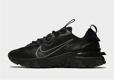 Nike React Vision Men's Shoe. Nike AT